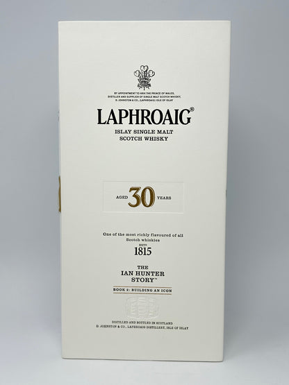 Laphroaig 30YO The Ian Hunter Story Book 2